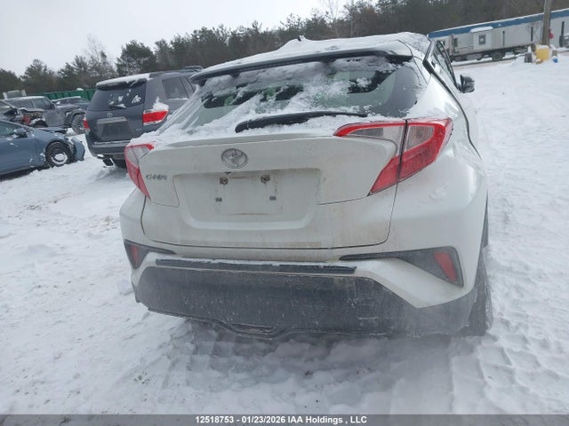 JTNKHMBX2M1097944 Toyota C-HR