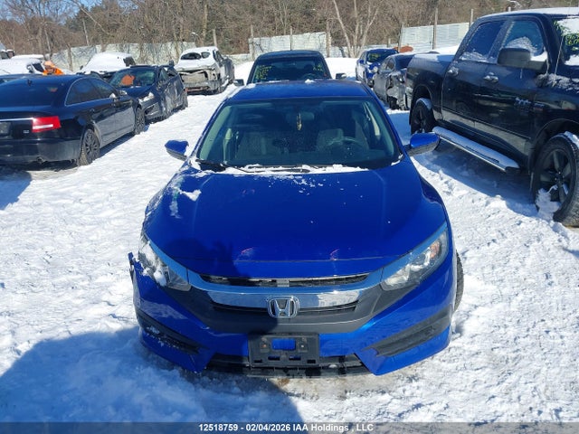 Продаж на аукціоні авто 2018 Honda Civic Lx, vin: 2HGFC2F52JH012827, номер лоту: 12518759