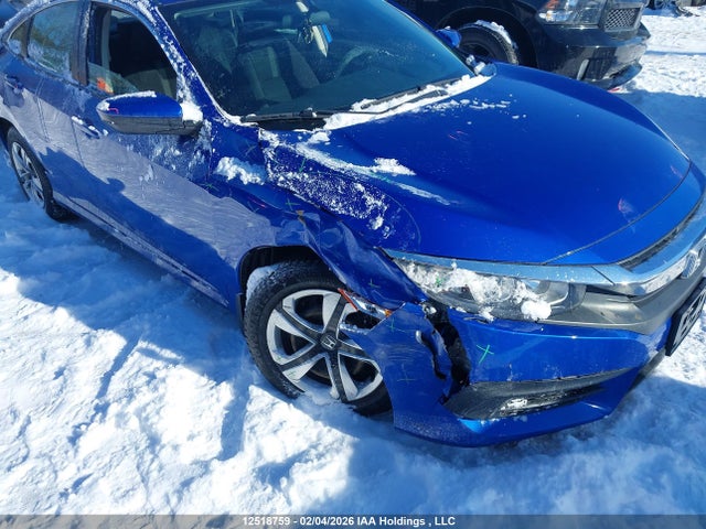 Продаж на аукціоні авто 2018 Honda Civic Lx, vin: 2HGFC2F52JH012827, номер лоту: 12518759