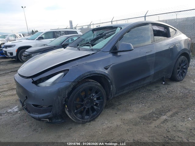 Tesla Model Y Long Range 2022 7SAYGDEE4NF534592 Image 2