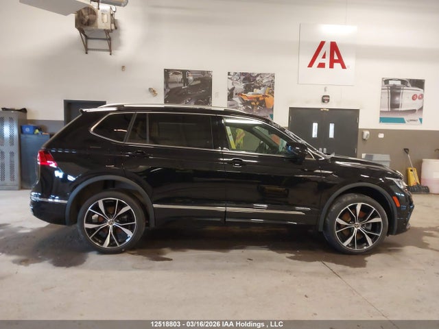 3VV4B7AX3NM011290 Volkswagen Tiguan Sel R-line