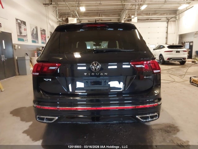 3VV4B7AX3NM011290 Volkswagen Tiguan Sel R-line