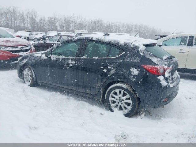 3MZBM1L79FM126680 Mazda MAZDA3