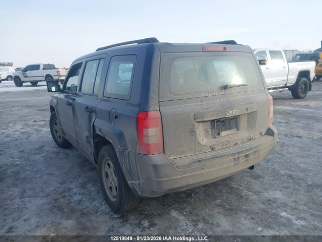 1C4NJPAB7FD293196 Jeep Patriot Sport/north
