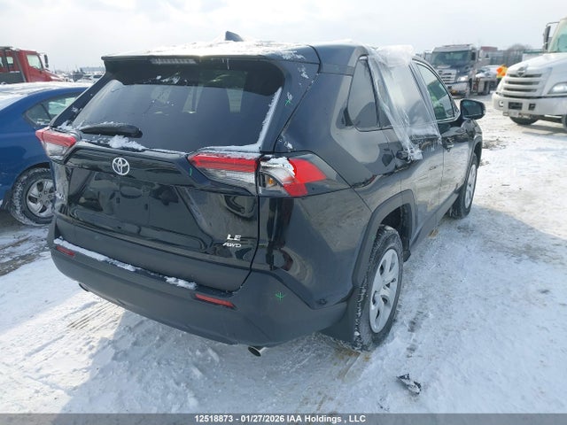2T3B1RFV0RC457379 Toyota RAV4 LE