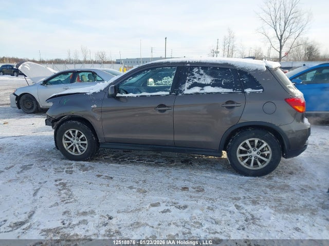 JA4AJ3AU5JU600411 Mitsubishi RVR SE
