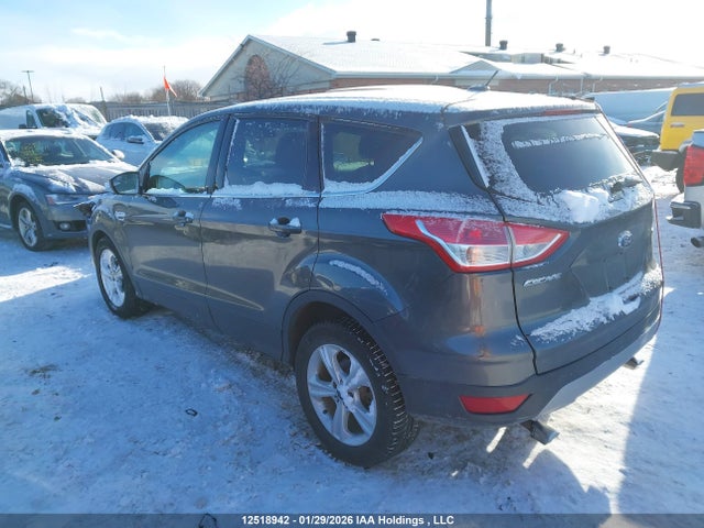 1FMCU0G77FUB65836 Ford ESCAPE SE