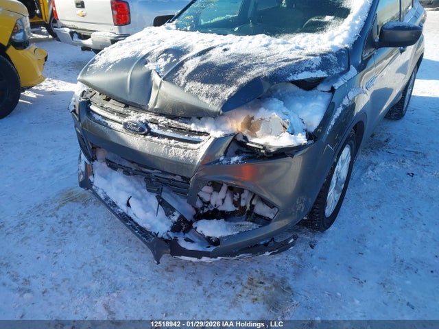 1FMCU0G77FUB65836 Ford ESCAPE SE