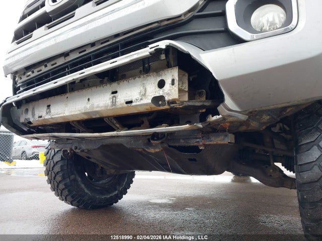 5TFHZ5BN8GX010341 Toyota Tacoma Double Cab/limited