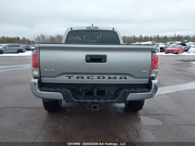 5TFHZ5BN8GX010341 Toyota Tacoma Double Cab/limited