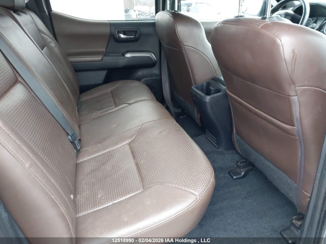 5TFHZ5BN8GX010341 Toyota Tacoma Double Cab/limited