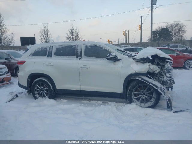 5TDJZRFH9KS563012 Toyota Highlander Xle