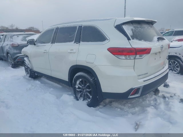 5TDJZRFH9KS563012 Toyota Highlander Xle