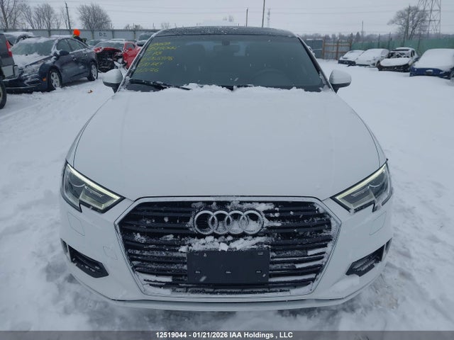 WAUAUGFF1H1066976 Audi A3 PREMIUM
