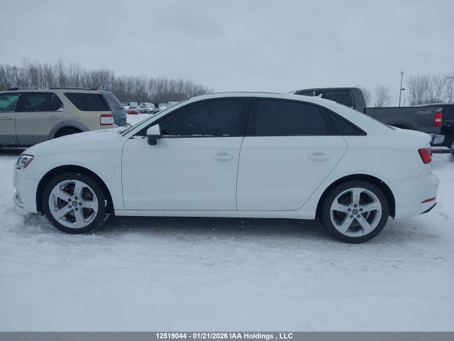 WAUAUGFF1H1066976 Audi A3 PREMIUM