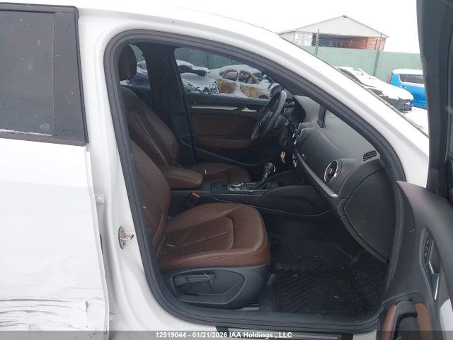 WAUAUGFF1H1066976 Audi A3 PREMIUM