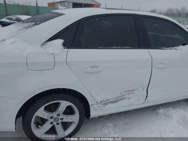 WAUAUGFF1H1066976 Audi A3 PREMIUM