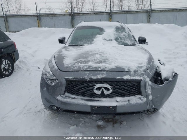 JN8CS1MWXHM411586 Infiniti QX70