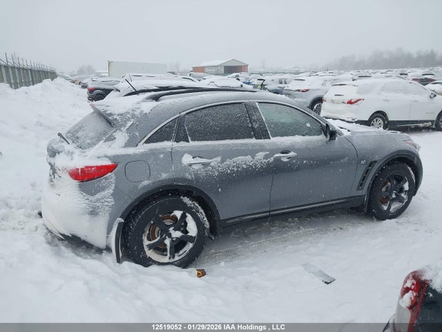 JN8CS1MWXHM411586 Infiniti QX70