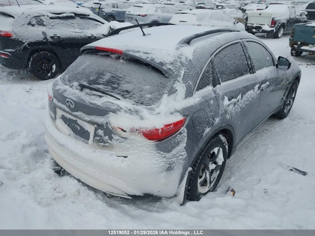 JN8CS1MWXHM411586 Infiniti QX70