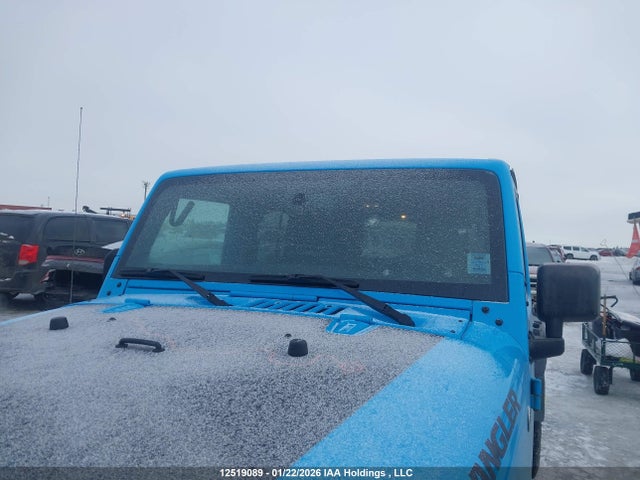 1C4BJWDG0HL668293 Jeep Wrangler Unlimited Sport