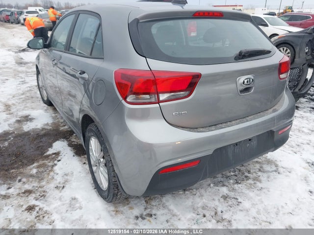 3KPA25AD9ME376562 KIA Rio