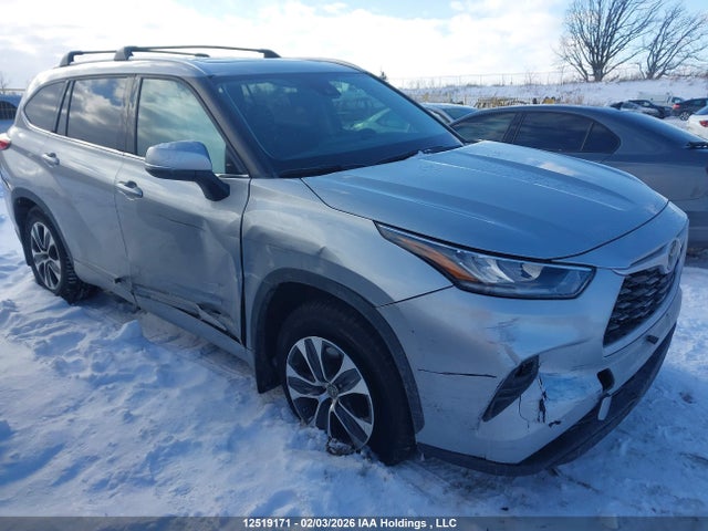 5TDGZRBH3MS547374 Toyota Highlander
