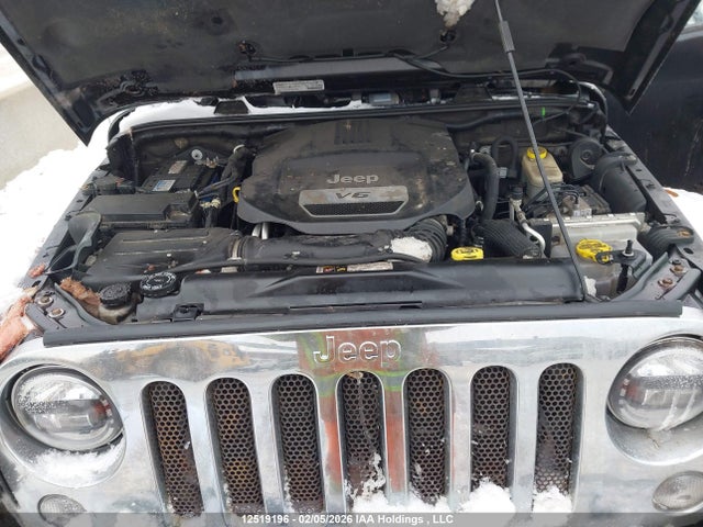 1C4HJWEG8EL309150 Jeep Wrangler Unlimited Sahara