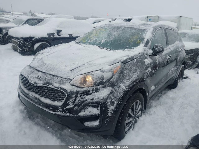 KIA Sportage 2021 KNDPMCAC4M7940649 Image 2