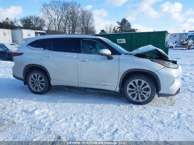 12519209 :رقم المزاد ، 5TDXBRCH8PS592592 vin ، 2023 Toyota Highlander Hybrid Limited مزاد بيع