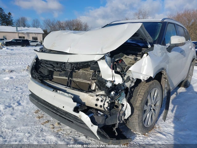 12519209 :رقم المزاد ، 5TDXBRCH8PS592592 vin ، 2023 Toyota Highlander Hybrid Limited مزاد بيع