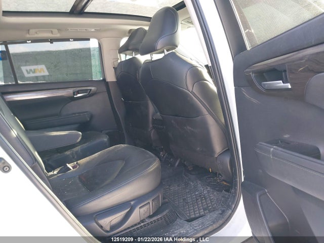 12519209 :رقم المزاد ، 5TDXBRCH8PS592592 vin ، 2023 Toyota Highlander Hybrid Limited مزاد بيع