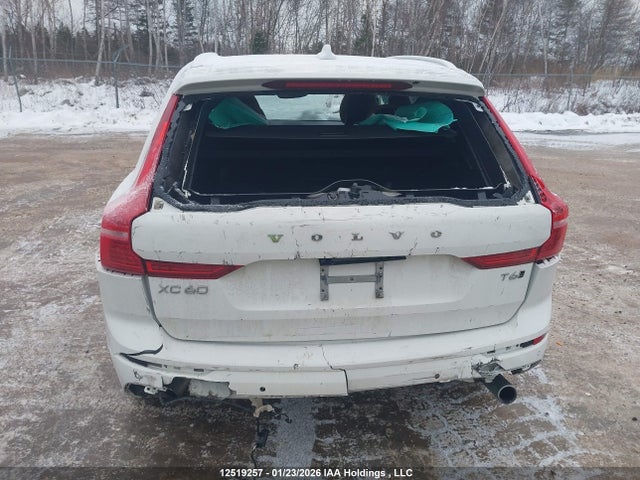 YV4A22RK2J1107185 Volvo Xc60 T6 Momentum