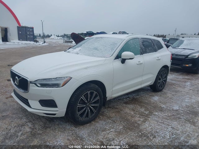 YV4A22RK2J1107185 Volvo Xc60 T6 Momentum