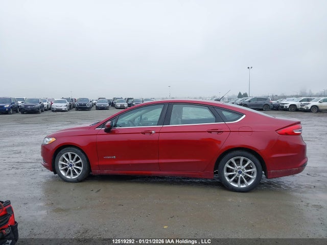 3FA6P0UU8HR106314 Ford Fusion Hybrid S