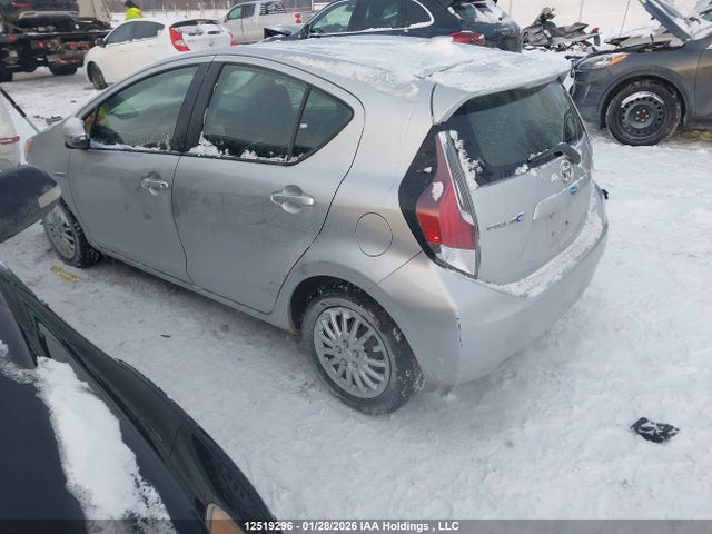 JTDKDTB31F1099274 Toyota Prius C Technology