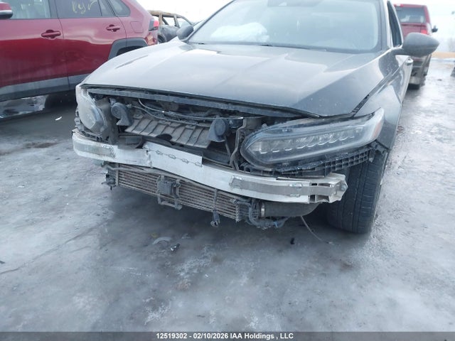Продаж на аукціоні авто 2018 Honda Accord Touring, vin: 1HGCV1F93JA810682, номер лоту: 12519302