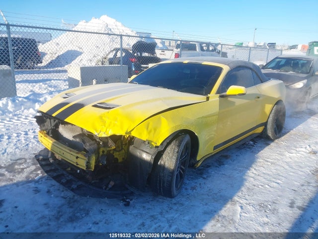 1FATP8UH6F5393382 Ford Mustang Convertible
