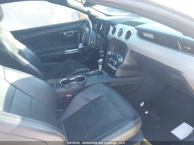 1FATP8UH6F5393382 Ford Mustang Convertible
