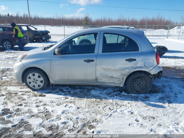 Продажа на аукционе авто 2015 Nissan Micra, vin: 3N1CK3CP4FL235162, номер лота: 12519353