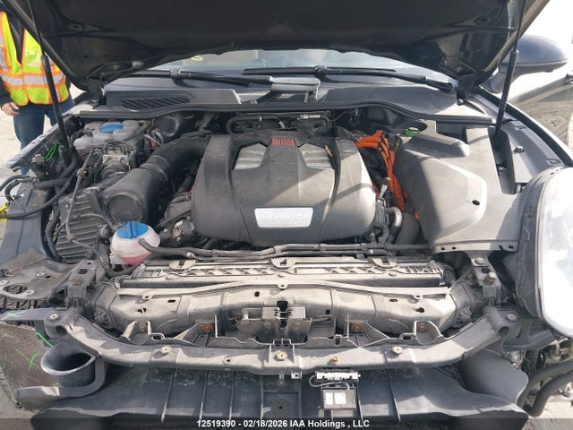 WP1AE2A25JLA70013 Porsche Cayenne Se Hybrid/platinum