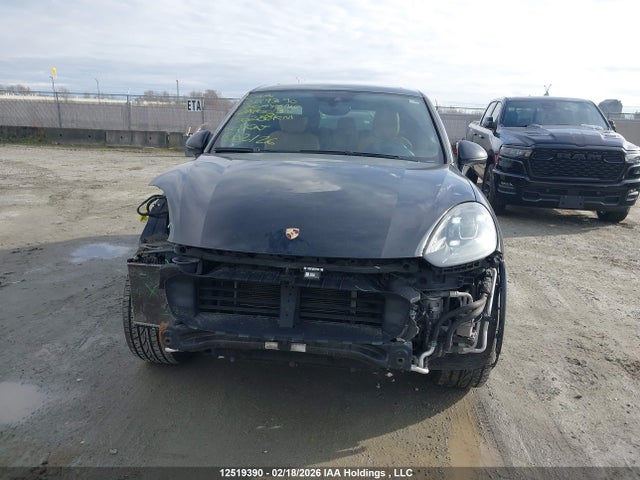 WP1AE2A25JLA70013 Porsche Cayenne Se Hybrid/platinum