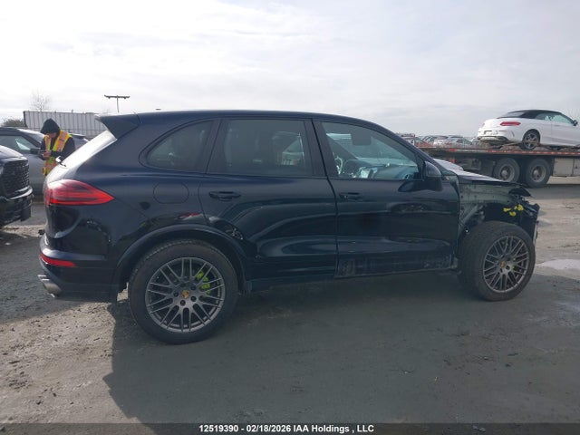 WP1AE2A25JLA70013 Porsche Cayenne Se Hybrid/platinum