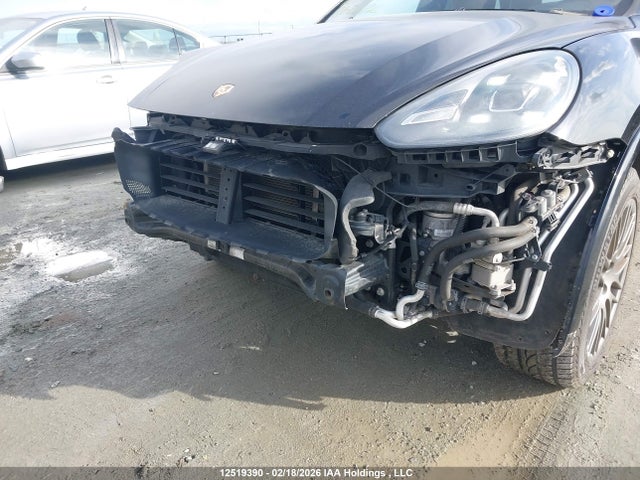 WP1AE2A25JLA70013 Porsche Cayenne Se Hybrid/platinum