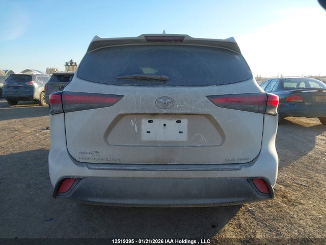 5TDGZRBHXNS166218 Toyota Highlander Xle