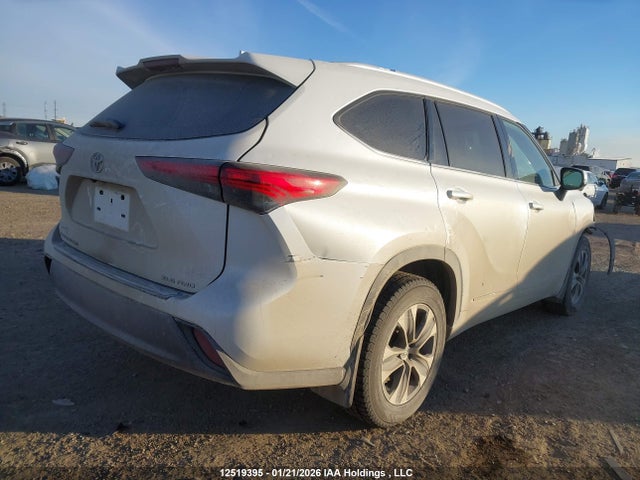 5TDGZRBHXNS166218 Toyota Highlander Xle