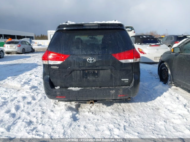 12519522 :رقم المزاد ، 5TDKK3DC8DS310862 vin ، 2013 Toyota Sienna Le 8 Passenger مزاد بيع