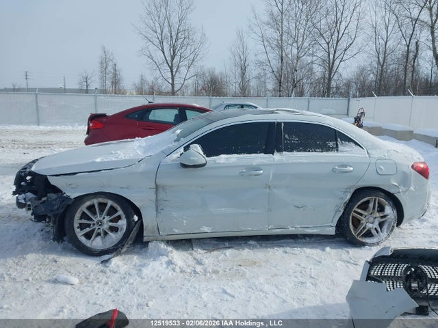 WDD3G4FB4LW040405 Mercedes-Benz A 220 4matic
