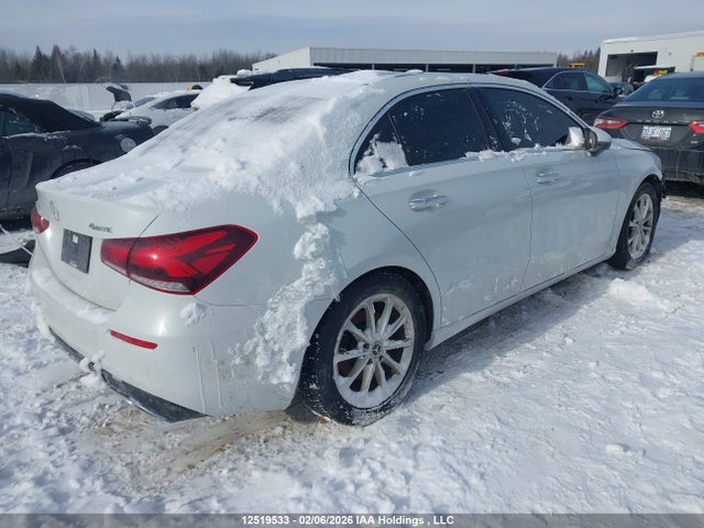 WDD3G4FB4LW040405 Mercedes-Benz A 220 4matic