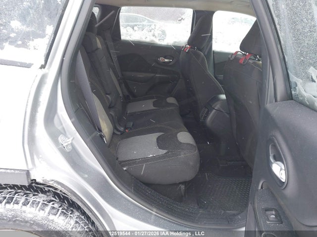 1C4PJMAS3GW173876 Jeep Cherokee Sport